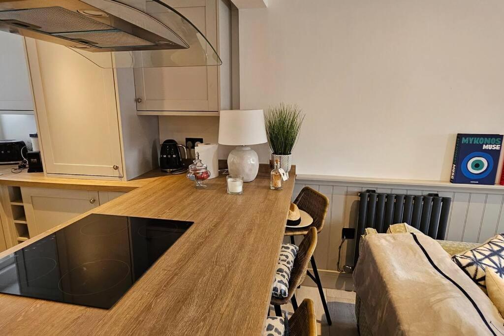 Humberston Boathouse Lodge & Hot Tub - Cleethorpes Beach Cabin Chalet Exteriör bild